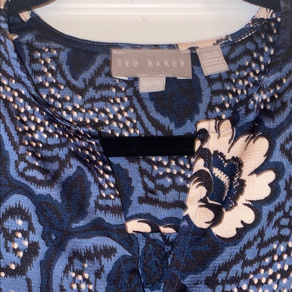 NWT Ted Baker Navy and Cream Floral Blouse Size 2 - Picture 8 of 13
